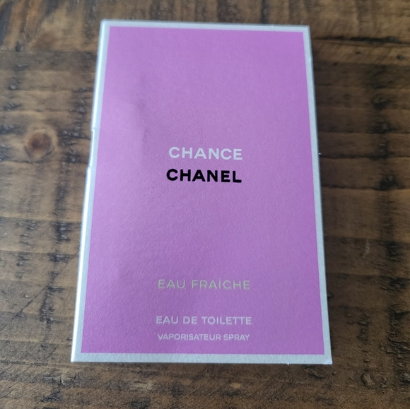 CHANEL 5pc Sample Set - Picture 2 of 10
